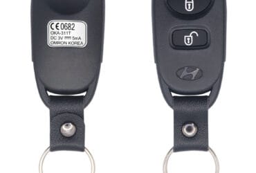 2006-2011 Genuine Hyundai Tucson Remote 433MHz 2 Button OKA-311T 95430-2E100 USED