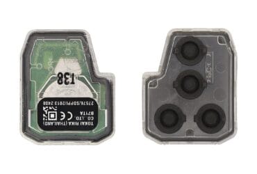2013 Genuine Toyota Yaris Remote Control 433MHz 2 Buttons 89070-52F40 USED